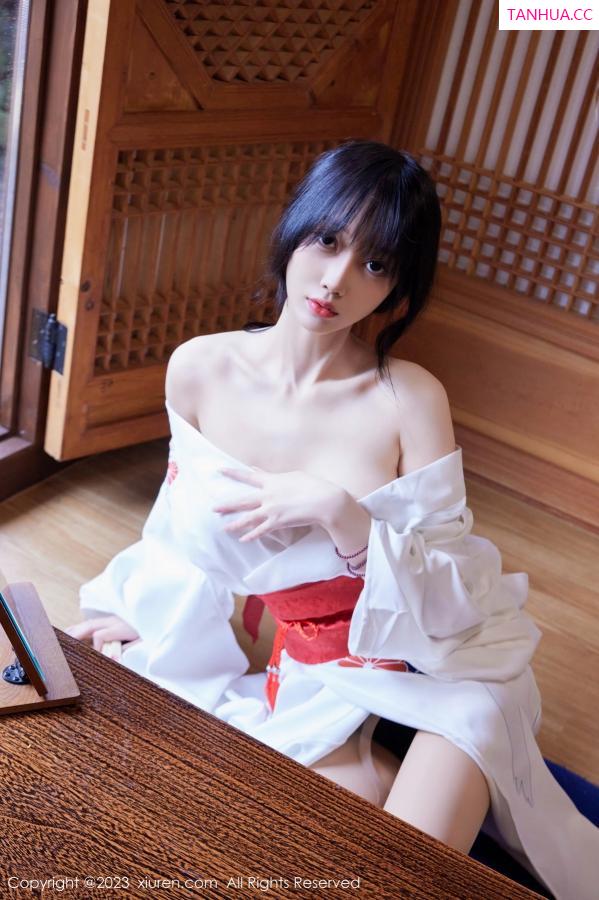 玥儿玥  [XiuRen]高清写真图 2023.11.03 No.7610 玥儿玥er 济州岛旅拍第13张图片